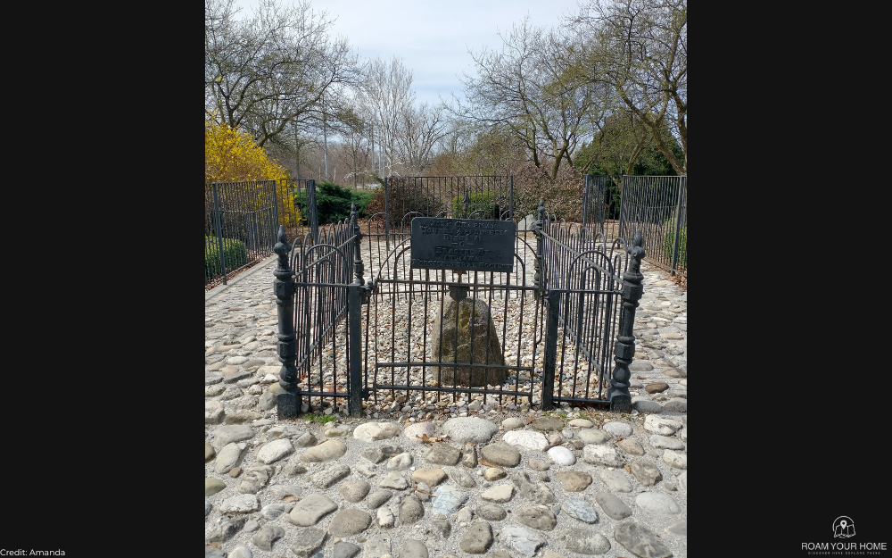 John Appleseed Grave